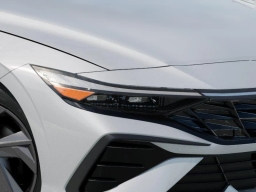 Hyundai Elantra Hybrid SEL Sport Sedan 2026