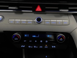 Hyundai Elantra Hybrid Limited Sedan 2026