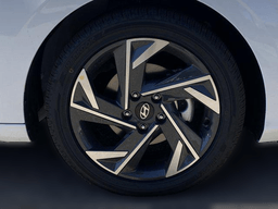 Hyundai Elantra Hybrid Limited Sedan 2026