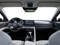 Hyundai Elantra Hybrid Limited Sedan 2026