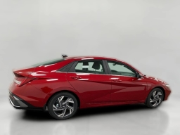 Hyundai Elantra Hybrid Limited Sedan 2026
