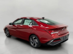 Hyundai Elantra Hybrid Limited Sedan 2026