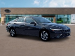 Hyundai Elantra Hybrid Limited Sedan 2026