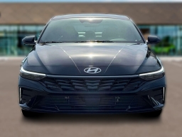 Hyundai Elantra Hybrid Limited Sedan 2026