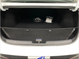 Hyundai Elantra Hybrid Limited Sedan 2026