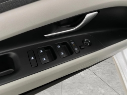 Hyundai Elantra Hybrid Limited Sedan 2026