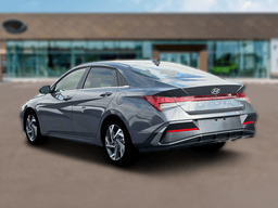 Hyundai Elantra Hybrid Limited Sedan 2026