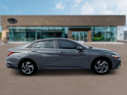Hyundai Elantra Hybrid Limited Sedan 2026