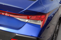 Hyundai Elantra Limited IVT 2026