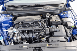 Hyundai Elantra Limited IVT 2026