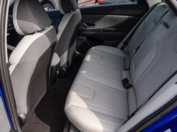 Hyundai Elantra Limited IVT 2026