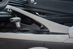 Hyundai Elantra Limited IVT 2026