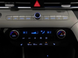 Hyundai Elantra Limited IVT 2026