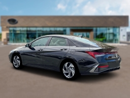 Hyundai Elantra Limited IVT 2026