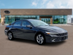 Hyundai Elantra Limited IVT 2026
