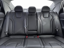 Hyundai Elantra Limited IVT 2026