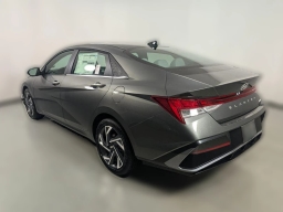 Hyundai Elantra Limited IVT 2026