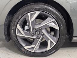 Hyundai Elantra Limited IVT 2026