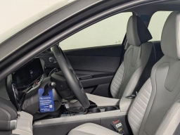 Hyundai Elantra Limited IVT 2026