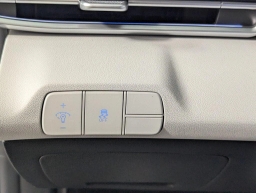 Hyundai Elantra Limited IVT 2026