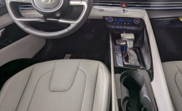 Hyundai Elantra Limited IVT 2026