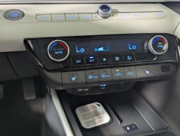 Hyundai Elantra Limited IVT 2026