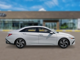 Hyundai Elantra Limited IVT 2026