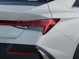 Hyundai Elantra Limited IVT 2026