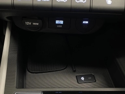 Hyundai Elantra Limited IVT 2026