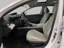 Hyundai Elantra Limited IVT 2026