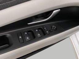 Hyundai Elantra Limited IVT 2026