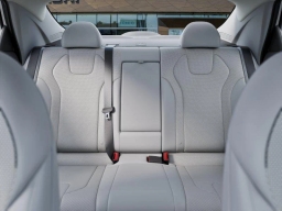 Hyundai Elantra Limited IVT 2026