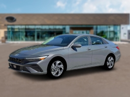 Hyundai Elantra Limited IVT 2026