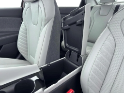 Hyundai Elantra Limited IVT 2026