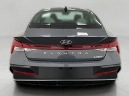 Hyundai Elantra Limited IVT 2026