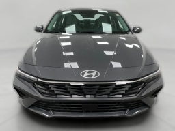 Hyundai Elantra Limited IVT 2026