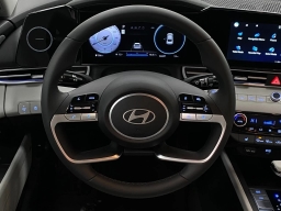 Hyundai Elantra Limited IVT 2026