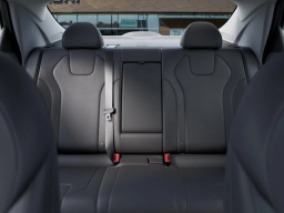 Hyundai Elantra Limited IVT 2026