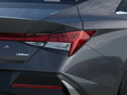 Hyundai Elantra Limited IVT 2026