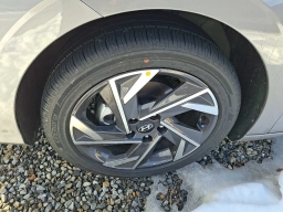 Hyundai Elantra Limited IVT 2026