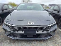 Hyundai Elantra Limited IVT 2026
