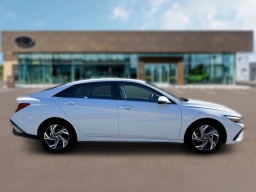 Hyundai Elantra Limited IVT 2026