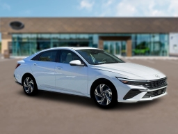 Hyundai Elantra Limited IVT 2026