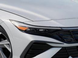 Hyundai Elantra Limited IVT 2026