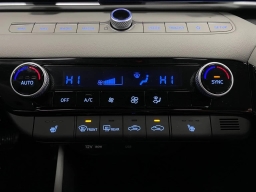 Hyundai Elantra Limited IVT 2026