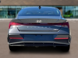 Hyundai Elantra Limited IVT 2026