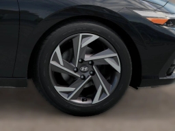 Hyundai Elantra Limited IVT 2026