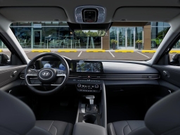 Hyundai Elantra Limited IVT 2026