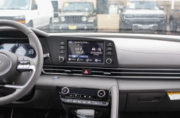 Hyundai Elantra SEL Sport Premium IVT 2026