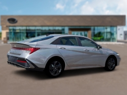 Hyundai Elantra SEL Sport Premium IVT 2026